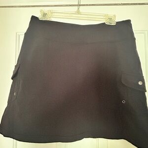Athleta Black cargo skirt size large